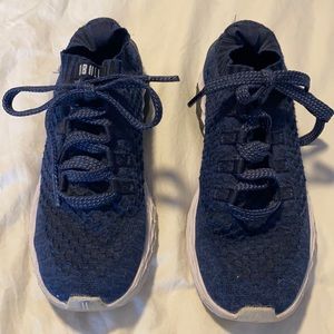 Navy NOBULL Sneakers